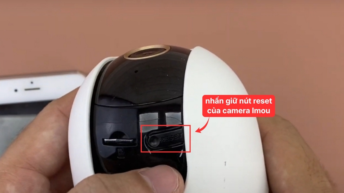 Cách reset mật khẩu thiết bị camera Imou bằng nút reset vật lý