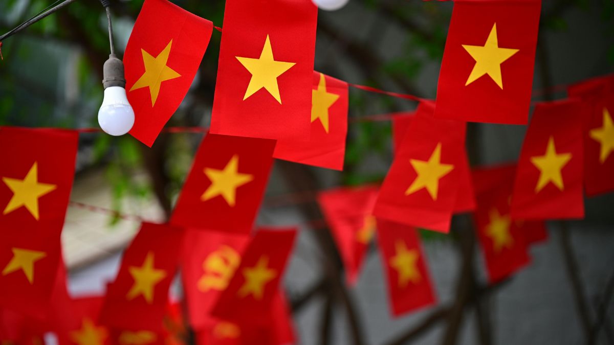 Ý nghĩa và hướng dẫn tự sáng tác thơ 2/9 ngắn