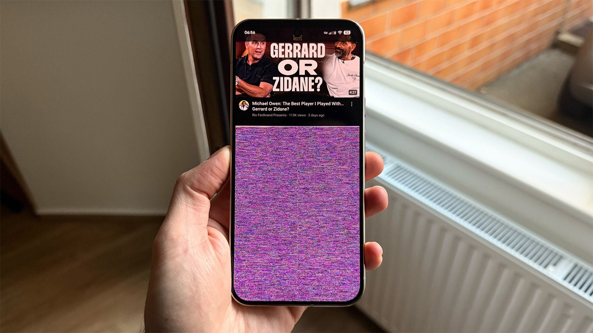 Điện thoại bị cháy màn hình có sửa được không? - trường hợp nặng