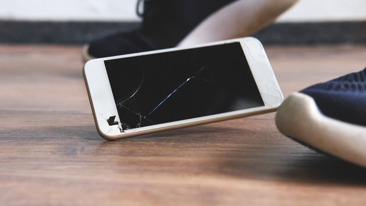 Nguyên nhân điện thoại Samsung bị mất màu