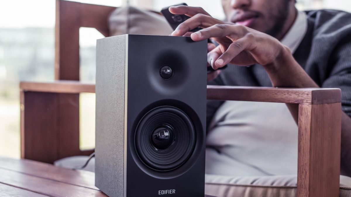 Sự hình thành và phát triển thương hiệu Edifier