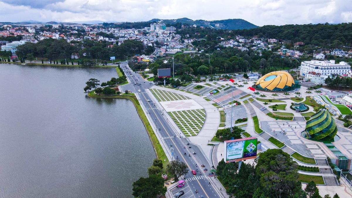 hình ảnh đà lạt đẹp Quảng trường Lâm Viên - 1