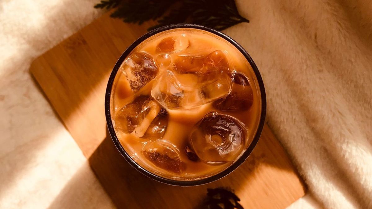 Hình ảnh ly cà phê sữa đá đẹp - 4