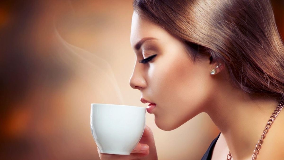 Hình ảnh thưởng thức cà phê - 1
