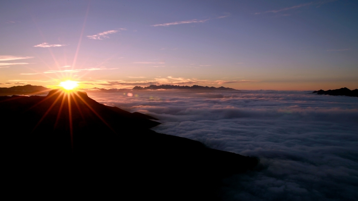Hình ảnh mặt trời trên núi và thiên nhiên - 4