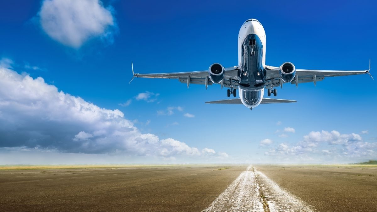 Hình ảnh máy bay đang cất cánh - 5