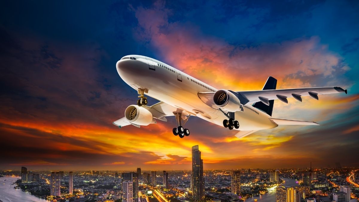 Hình ảnh máy bay đang hạ cánh - 6