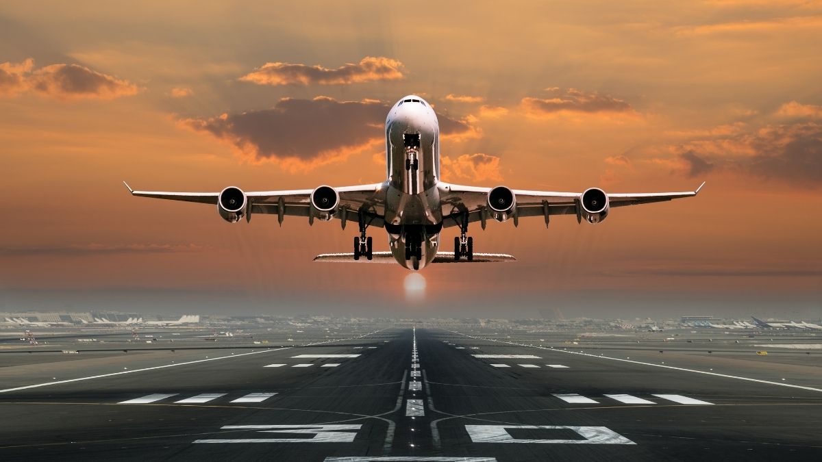 Hình ảnh máy bay đang cất cánh - 2