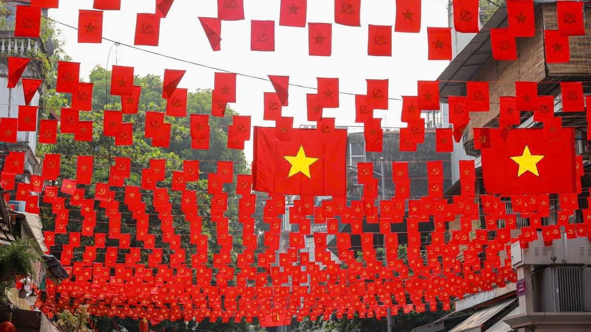 Hình ảnh cờ đỏ sao vàng ngày Tết Độc lập - 2