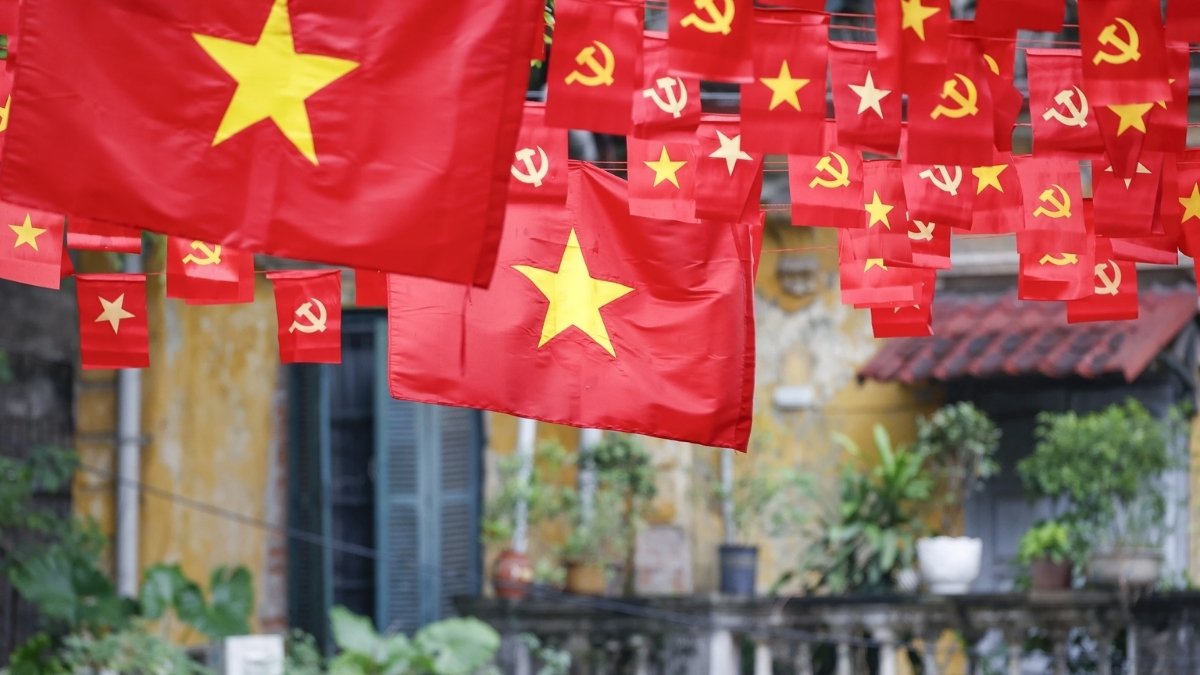 Hình ảnh cờ đỏ sao vàng ngày Tết Độc lập - 3