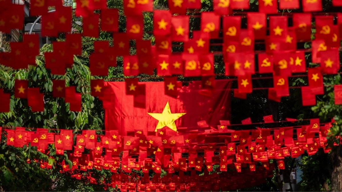 Hình ảnh cờ đỏ sao vàng ngày Tết Độc lập - 4