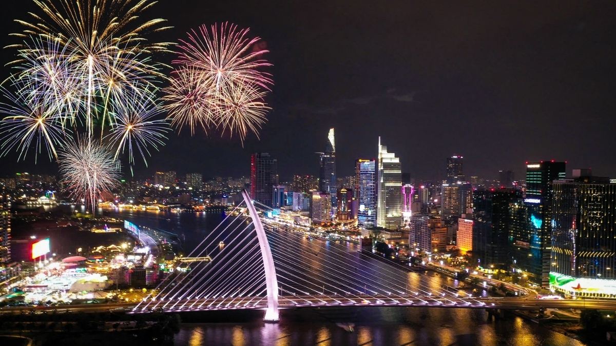 Hình ảnh pháo hoa Quốc khánh 2/9 đẹp - 4