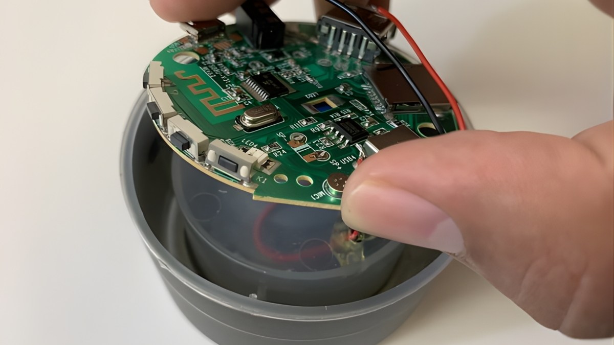 loa Bluetooth bị nhỏ tiếng do loa gặp vấn đề phần cứng