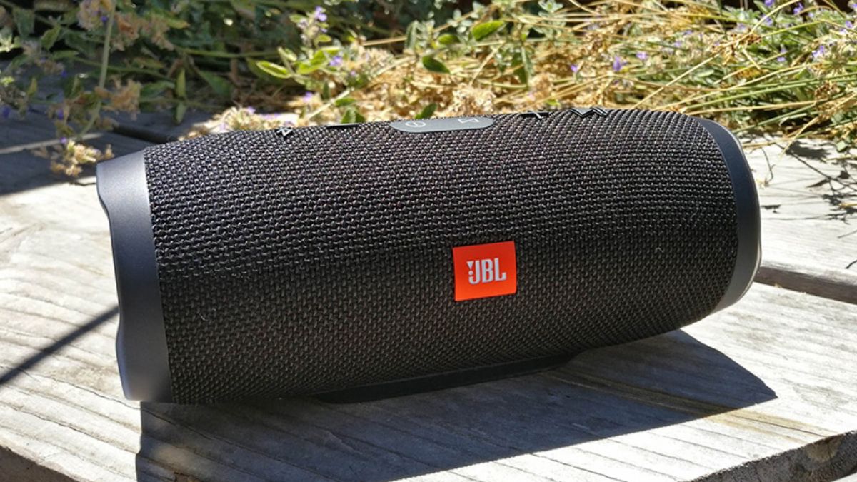 Lưu ý khi sử dụng loa JBL tránh bị rè