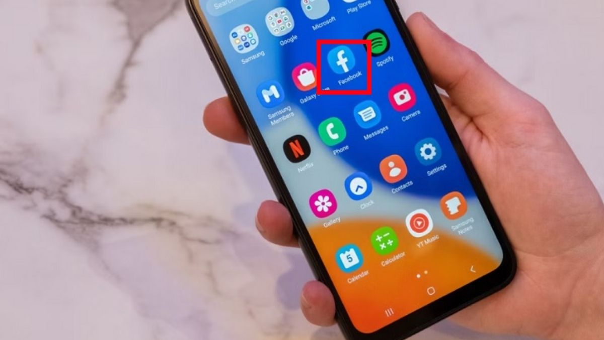 Khắc phục lỗi màn hình Facebook bị phóng to, thu nhỏ trên Android -  khởi động lại ứng dụng Facebook