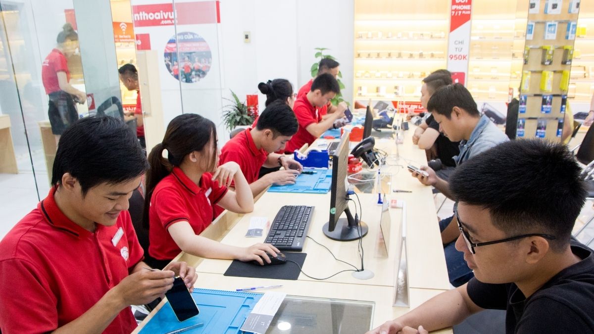 sửa OPPO bị đơ màn hình - đến trung tâm sửa chữa uy tín