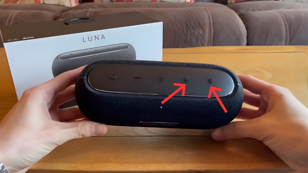 Cách sửa loa Harman Kardon không lên nguồn reset lại loa - bước 5