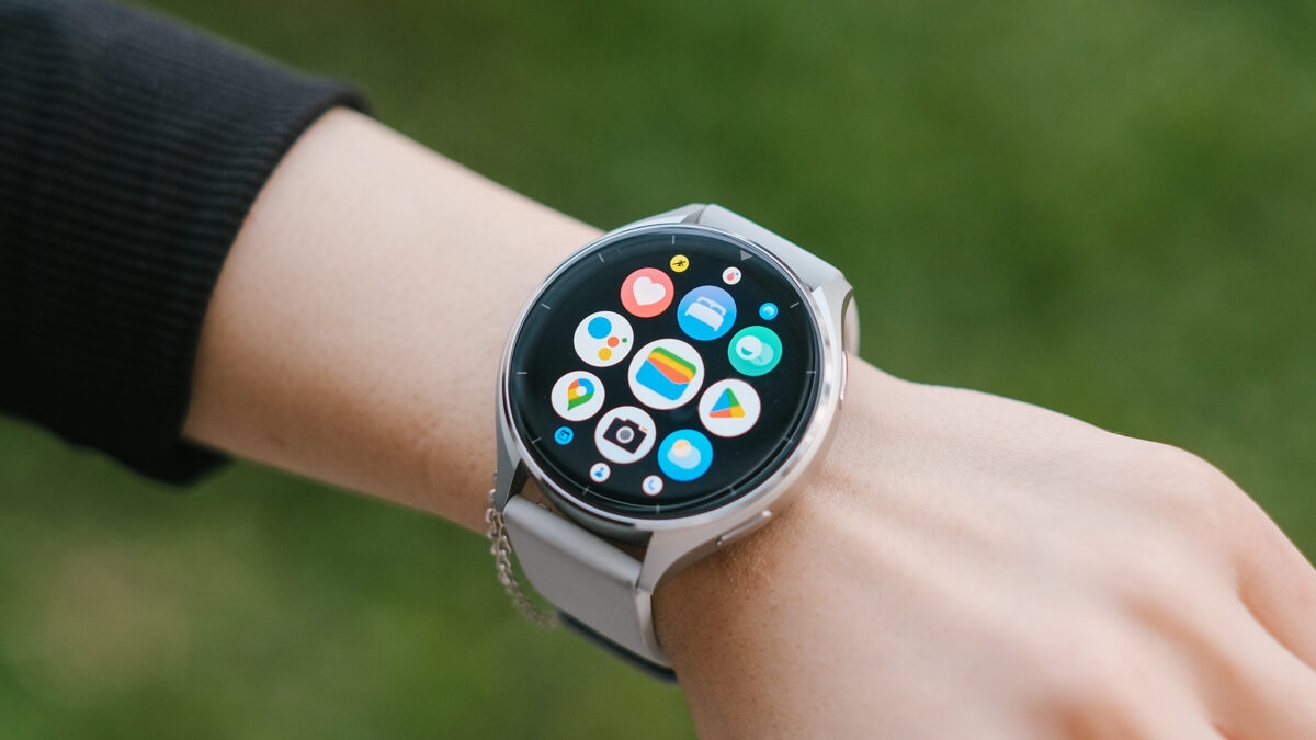 đồng hồ thông minh mặt tròn nhỏ Xiaomi Watch 2