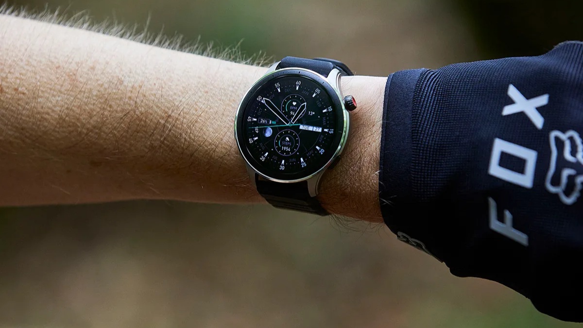 đồng hồ thông minh nữ mặt tròn - Amazfit GTR 4