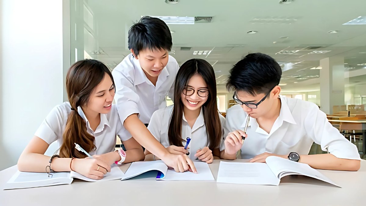 Toán Lý Văn là khối gì? Học ngành nào? Vào trường gì?