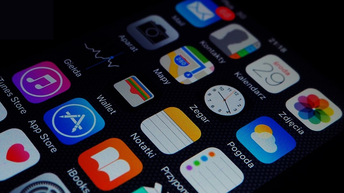 Cách mở nguồn iPhone 11 - Bước 3