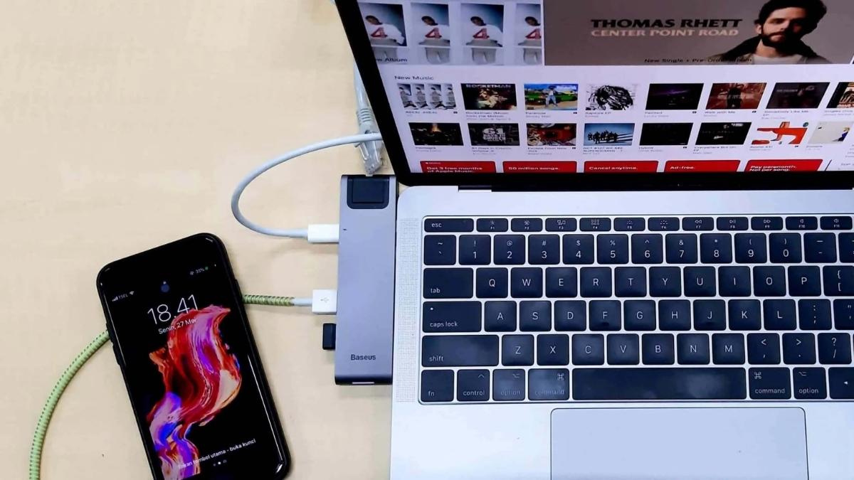Chuyển iPhone về chế độ DFU với dòng có nút Home - Bước 1
