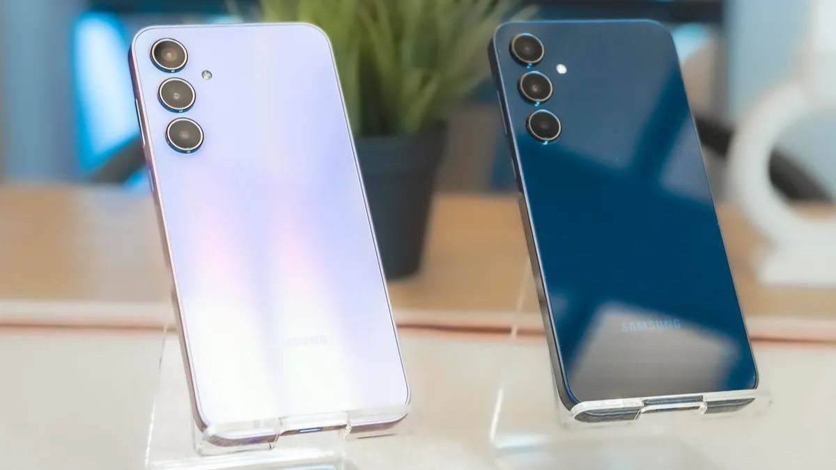 So sánh TOP 10 điện thoại samsung 3 mắt đẹp nhất