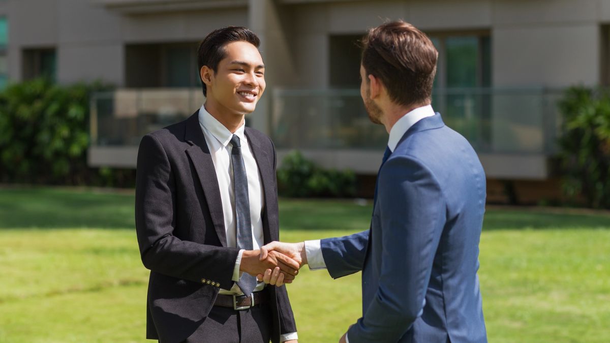Lời chào thứ 2 may mắn dành cho đồng nghiệp