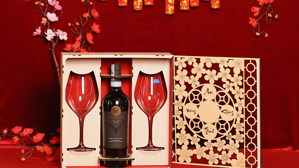 Mẫu giỏ quà tết độc lạ hiện đại cho sếp