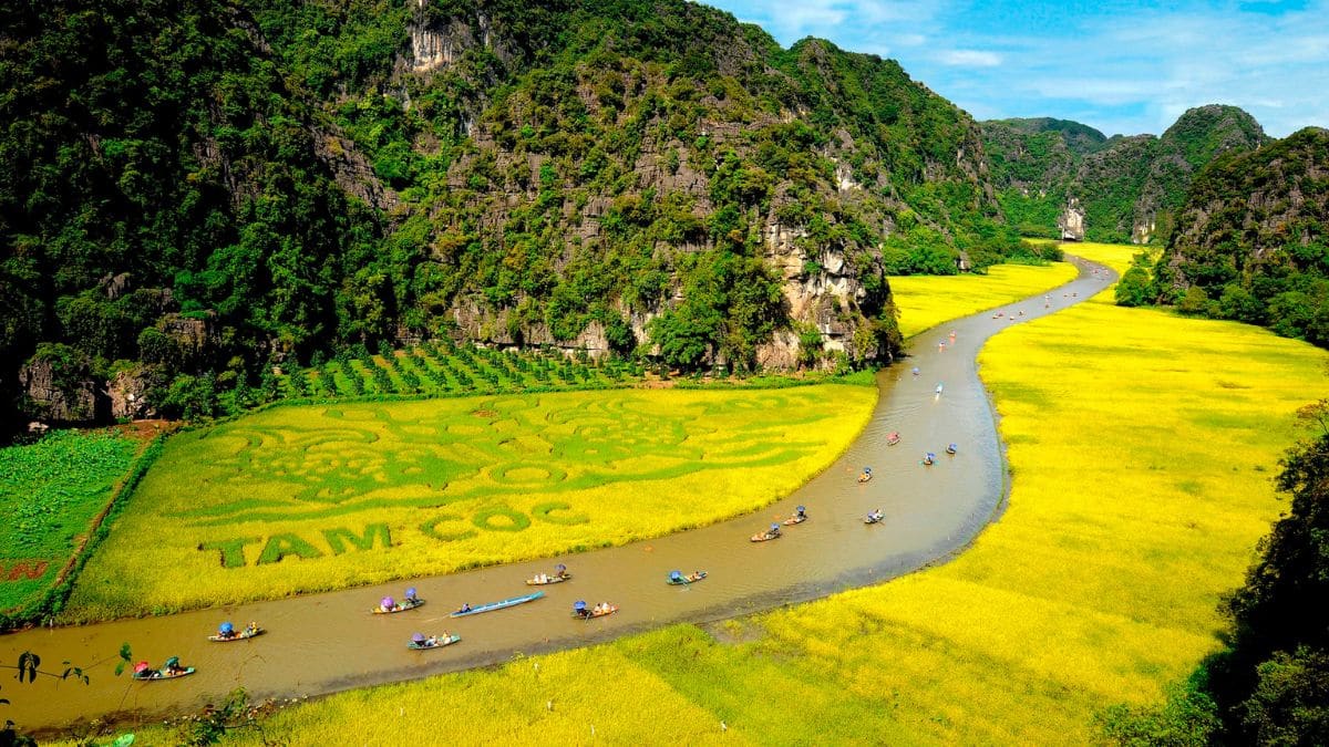Danh lam thắng cảnh Ninh Bình Tam Cốc