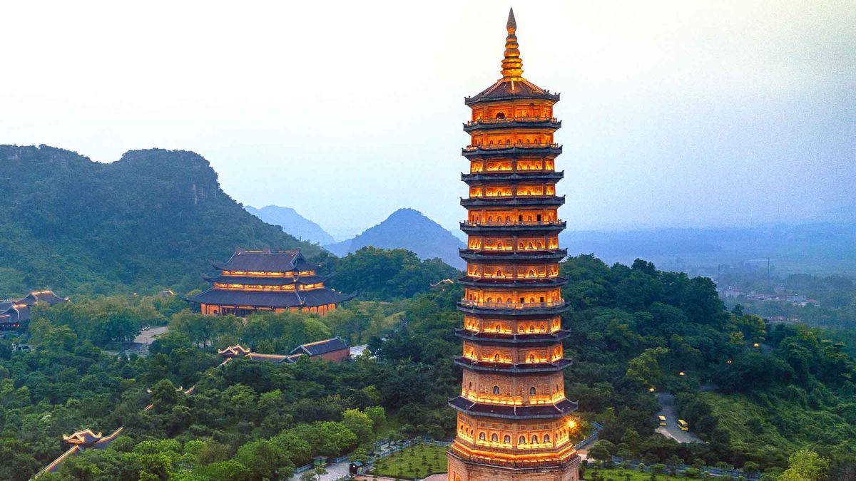 Danh lam thắng cảnh Ninh Bình chùa Bái Đính