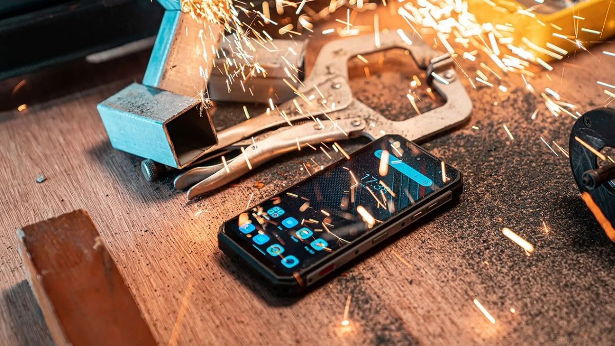 Mẫu điện thoại Oukitel WP21