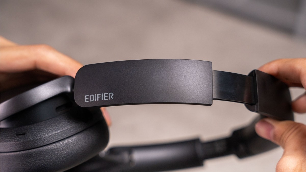 Điều chỉnh headband vừa với kích thước đầu