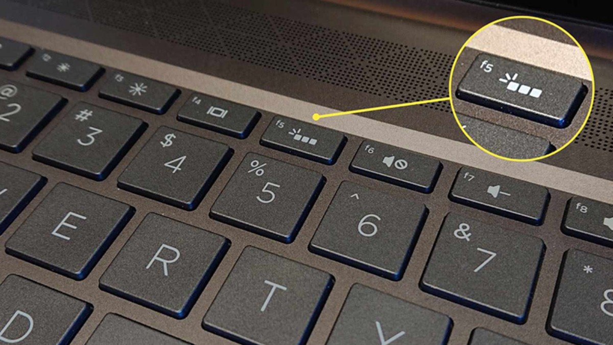 Dấu hiệu nhận biết bàn phím laptop có đèn