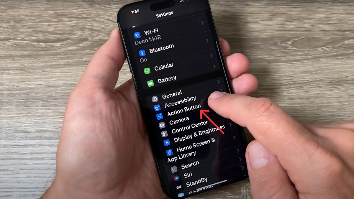 Tìm đến mục Action Button