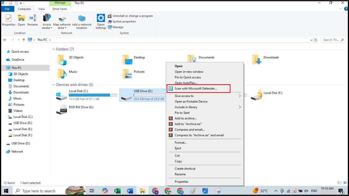 Chọn vào mục Scan with Microsoft Defender