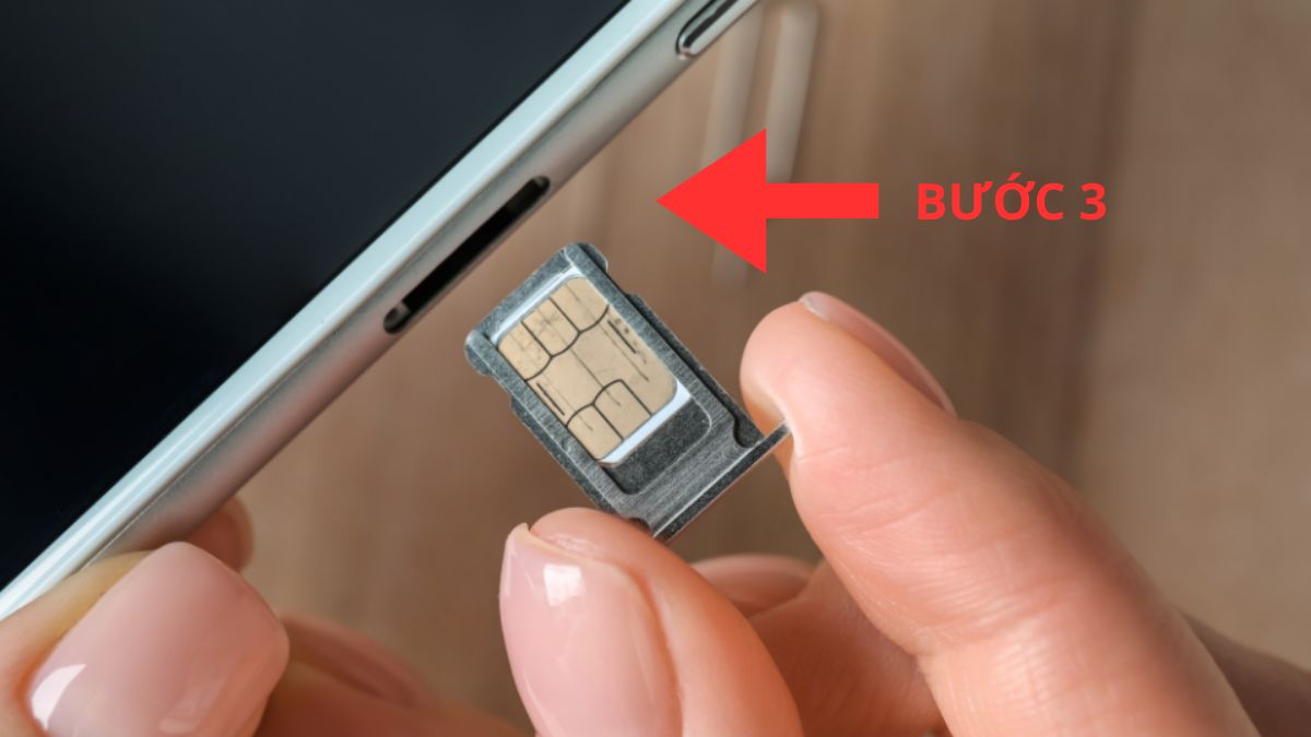 Lắp thẻ SIM vào để kiểm tra