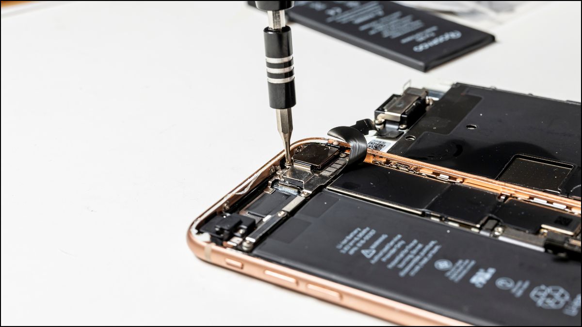 Thay pin khi bị chai pin