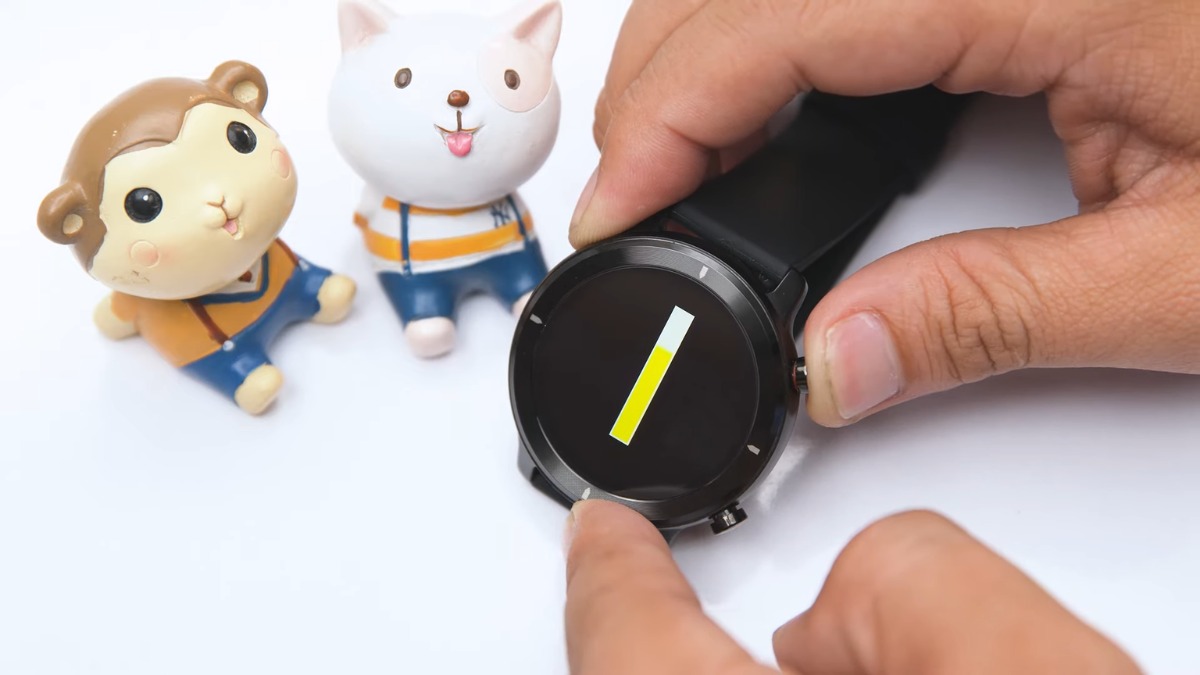 Khởi động dồng hồ thông minh tương tự Smartphone