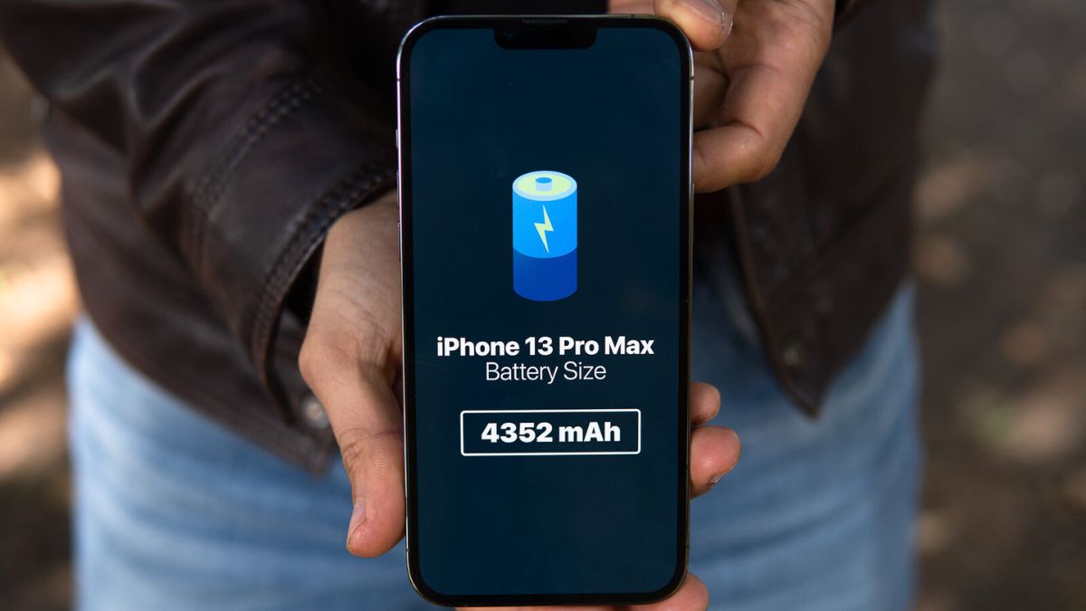 Dung lượng pin iPhone 13 Pro Max lên đến 4.352 mAh