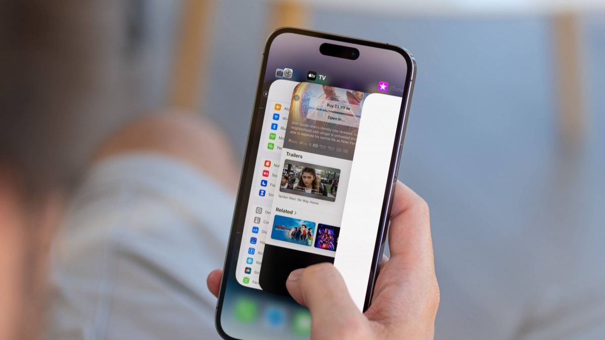 Điện thoại tự thao tác là dấu hiệu bị hack phổ biến 