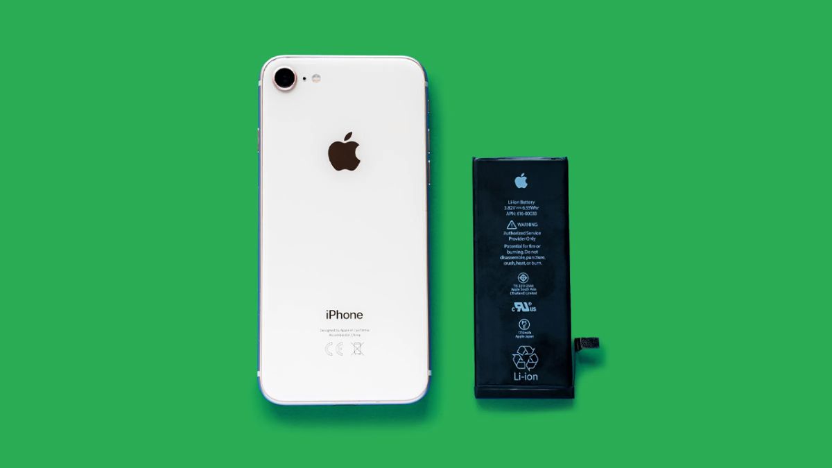 iPhone hoàn toàn có thể thay pin mới