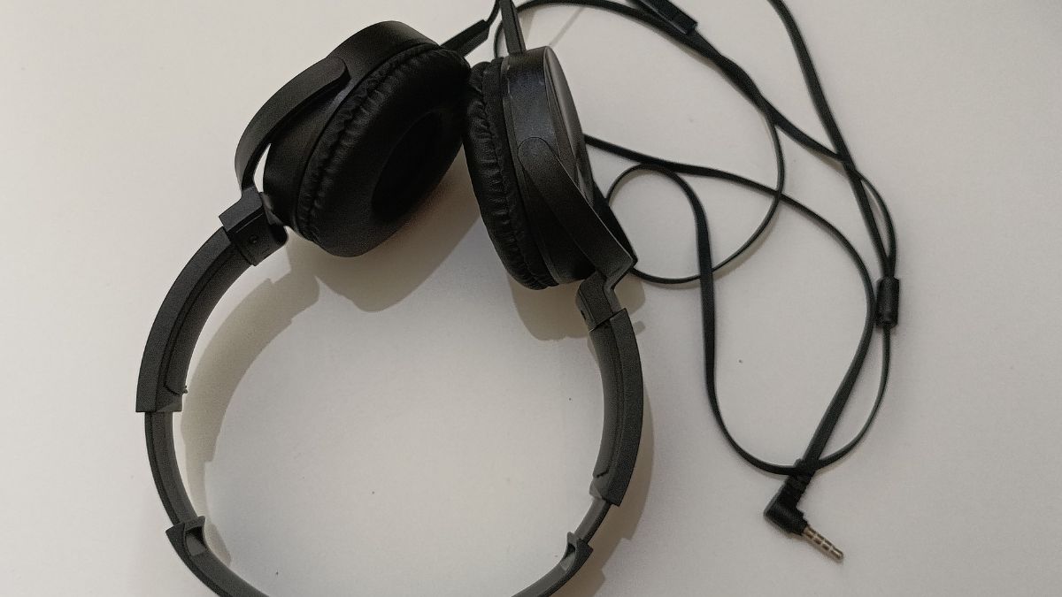 Liên hệ trung tâm bảo hành chính hãng nếu hệ thống chưa cập nhật