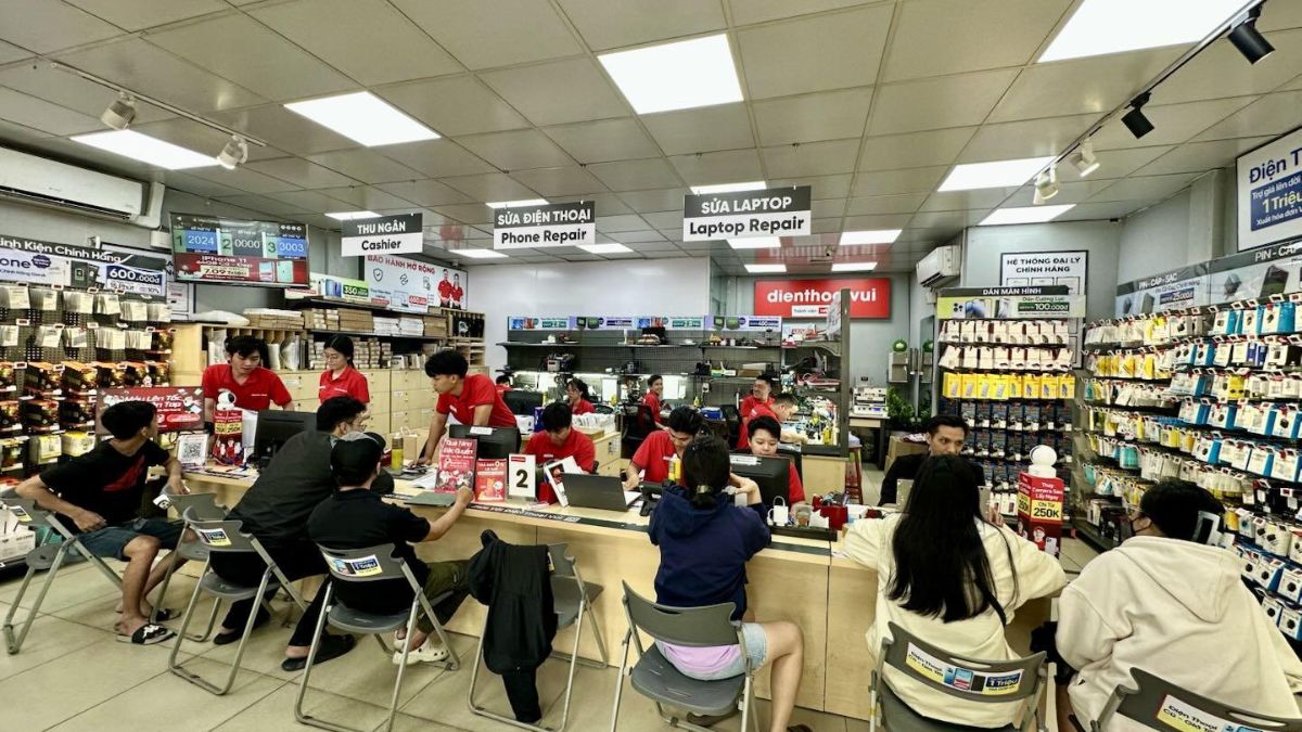 Điện Thoại Vui là địa chỉ uy tín, chuyên nhận sửa chữa camera iPhone