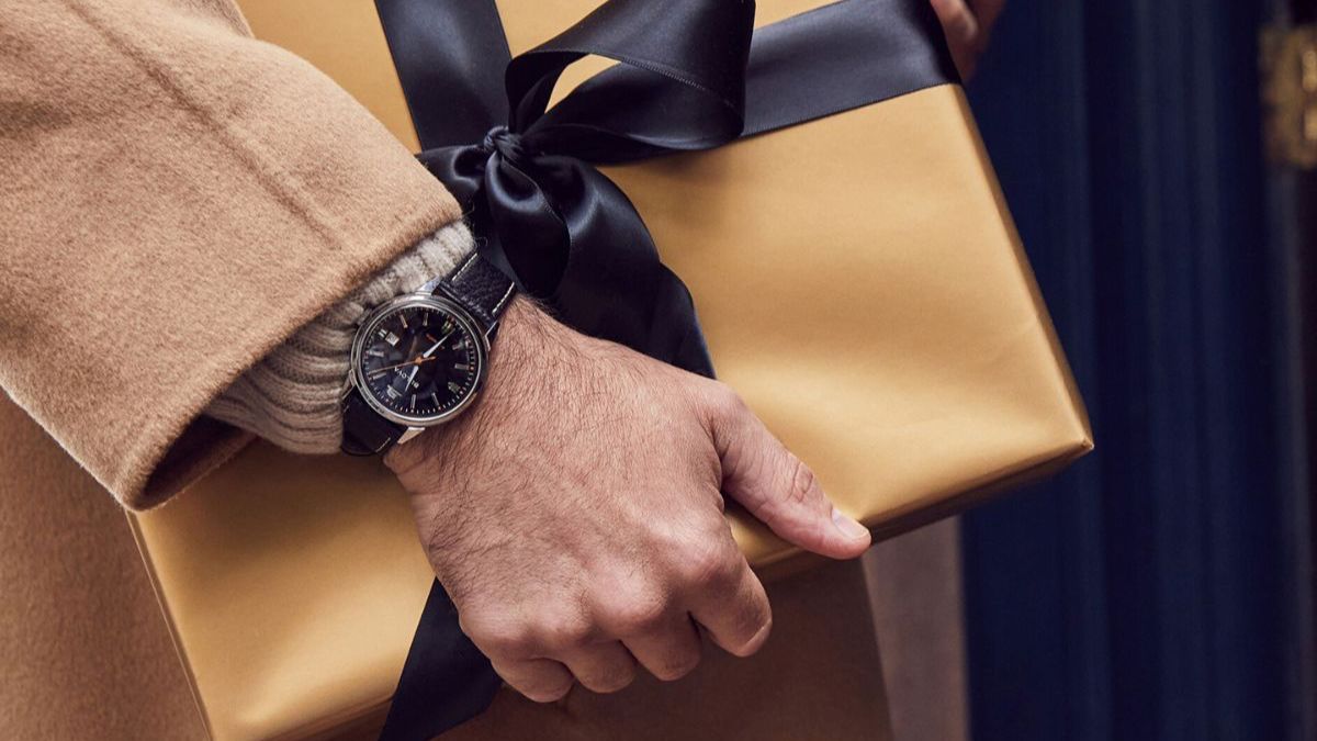 Ý nghĩa lãng mạn khi tặng đồng hồ cho người yêu vào dịp đặc biệt