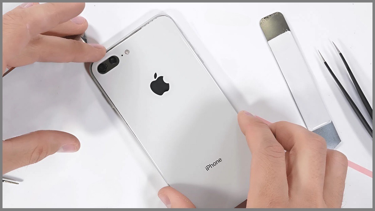 Thay kính lưng có thể ảnh hưởng đến khả năng chống nước của iPhone