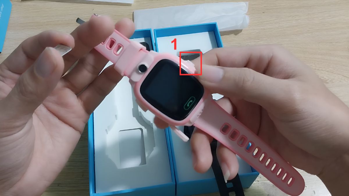 cách tháo lắp sim đồng hồ thông minh trẻ em