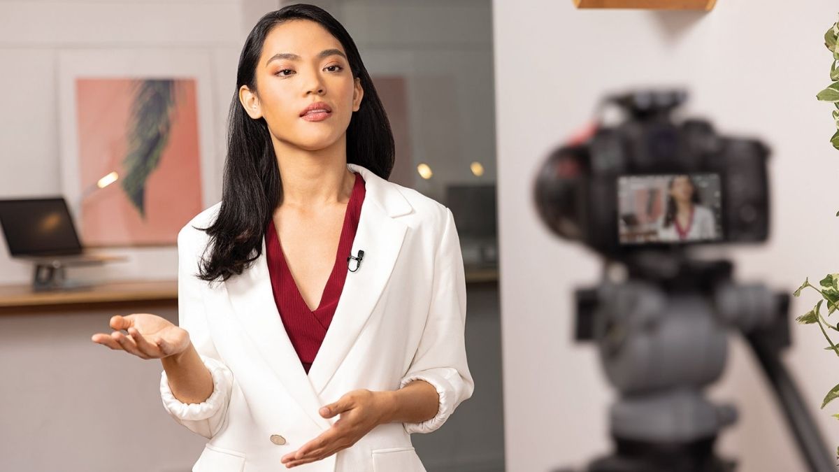 Lavalier microphone dùng để làm gì