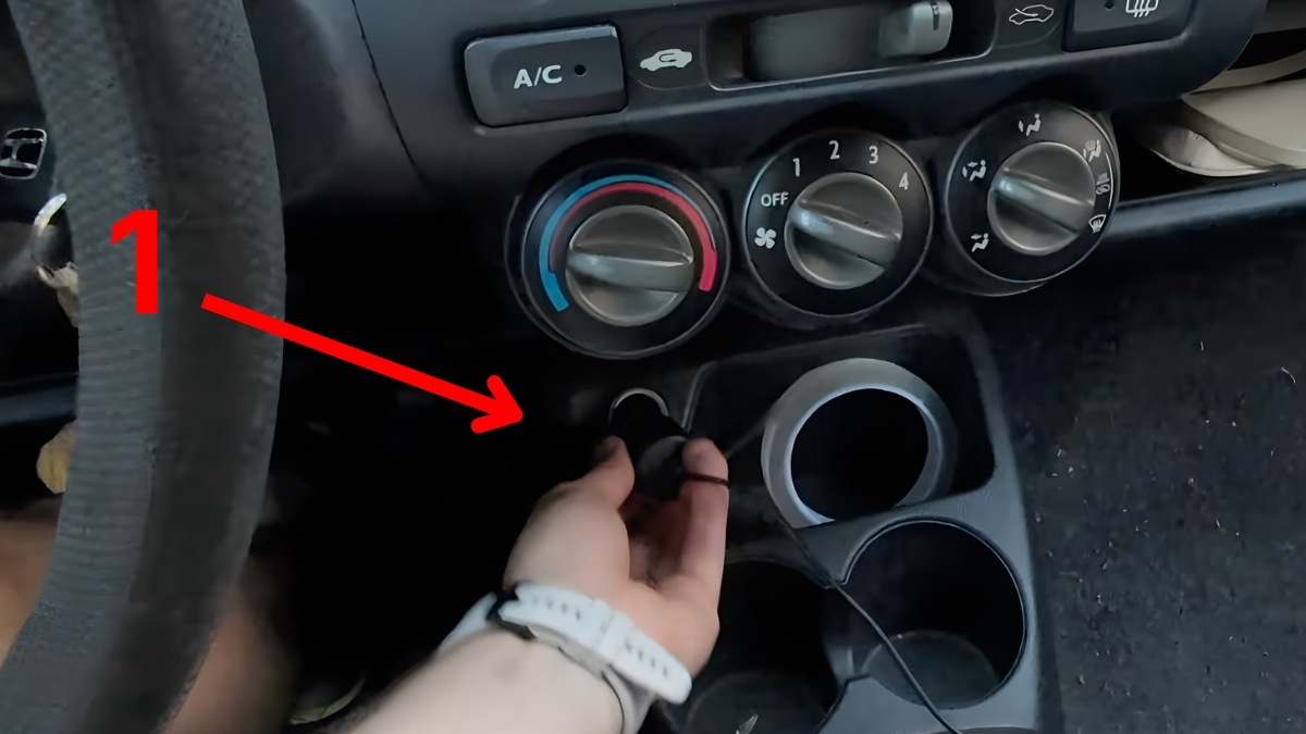 mở camera hành trình xe hơi