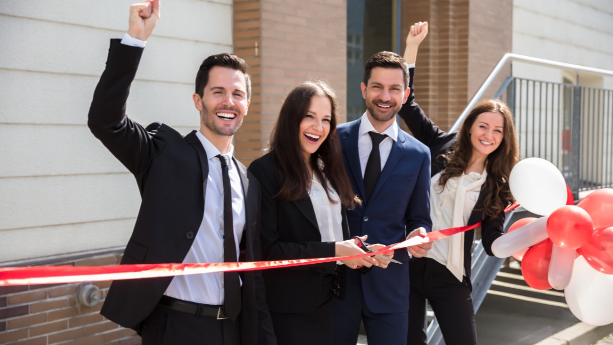 ngày đẹp tháng 11 năm 2025 khai trương